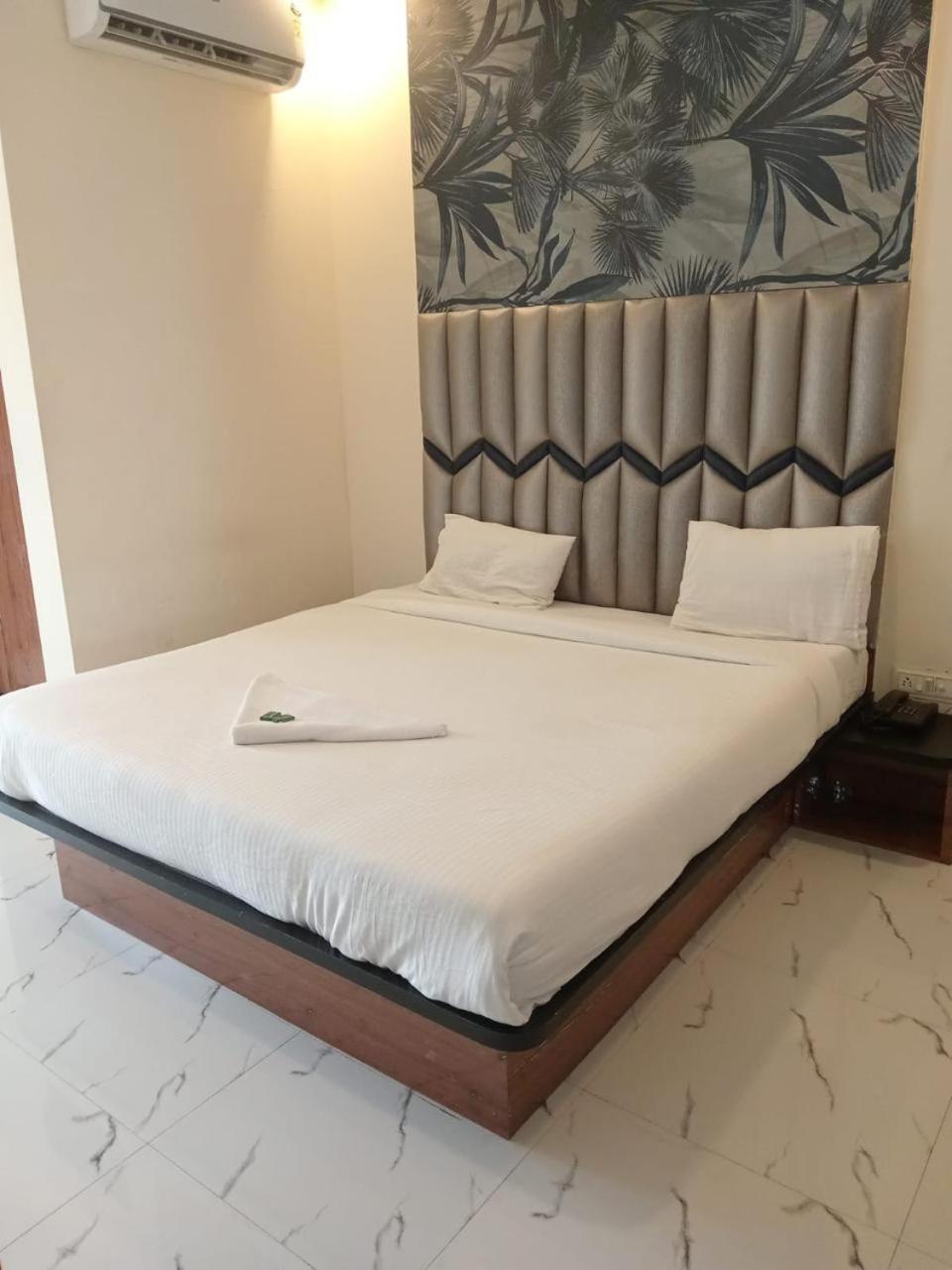New Balaji Residency By Glitz Hotels Ulhasnagar Экстерьер фото